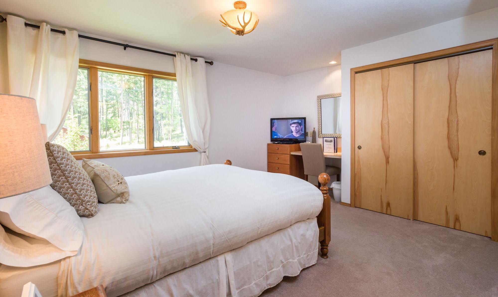 Meadow Lake View Bed And Breakfast Columbia Falls Exterior photo